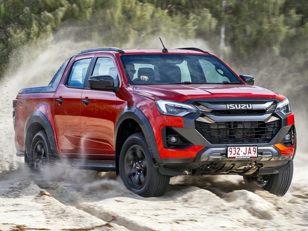 Isuzu D-MAX 2025 hadir dengan mesin baru, teknologi canggih dan performa optimal. Foto: Repro Top Gear Philipinas.