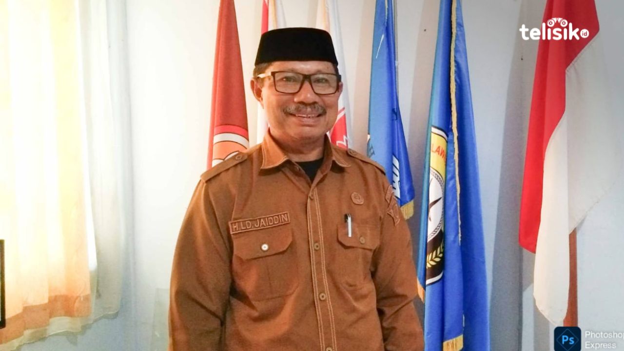 Kepala SMAN 11 Kendari, Ld Jaiddin mendukung SE Dikbud Sultra soal pelarangan kegiatan perpisahan siswa. Foto: Kardin/Telisik.