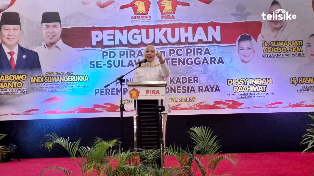 Wakil Ketua DPRD Sultra, sekaligus Ketua PIRA, Hasmawati saat melakukan orasi politiknya. Foto: Erni Yanti/Telisik.