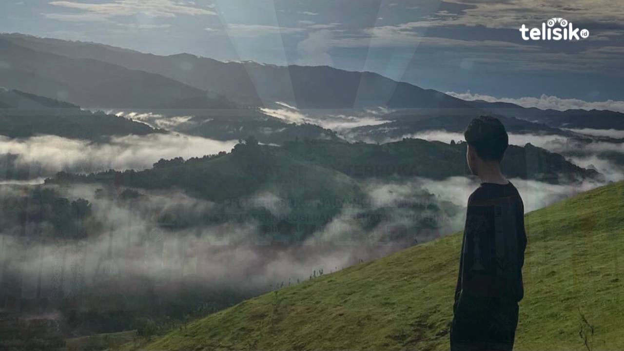Keindahan alam Puncak Harapan di Bombana yang memukau dan menenangkan. Foto: Titin Irawati/Telisik.