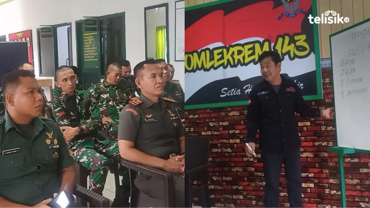 Thamrin Dalby, saat memberikan materi ke Personel Denkomlek 143 HO. Foto: Ahmad Jaelani/Telisik.