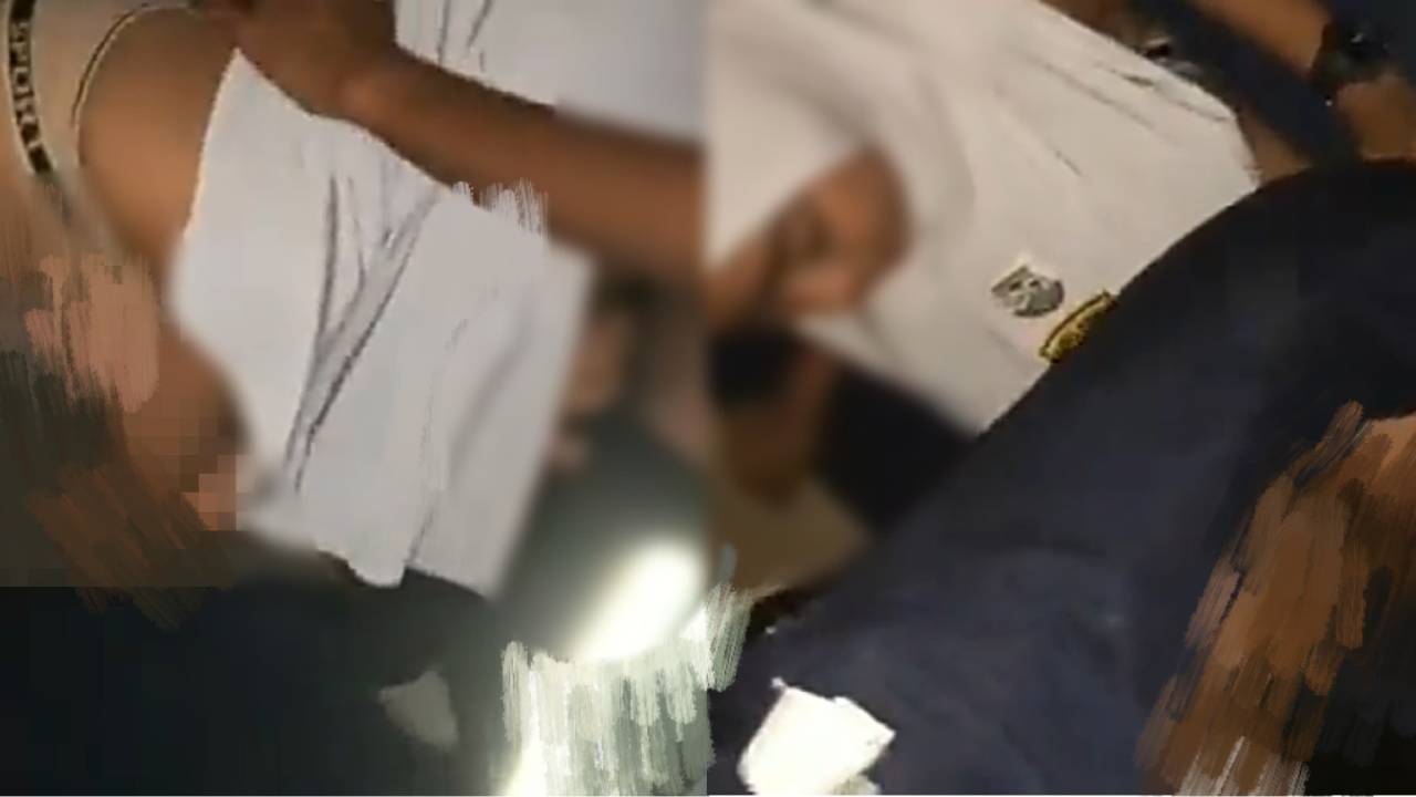 Rekaman video syur yang berdurasi 1 menit 36 detik, menghebohkan Warganet Kendari. Foto: Screenshot video.