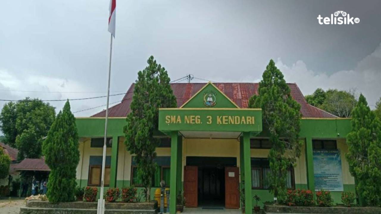 Kuota pendaftar di SMA Negeri 3 Kendari sampai saat ini belum terpenuhi. Foto: Gede Suyana Sriski/Telisik.