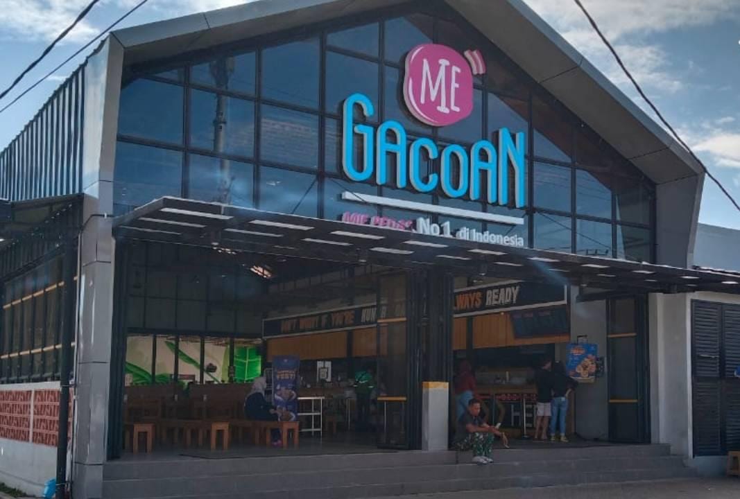Restoran Mie Gacoan membuka lowongan kerja bagi pria dan wanita untuk gerai di Kendari. Foto: Ist.