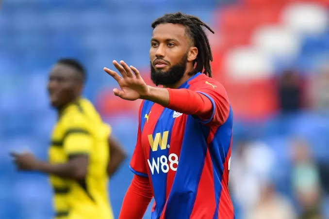 Jairo Riedewald pemain keturunan asal Belanda batal dinaturalisasi. Foto: Repro edisi Indonesia.
