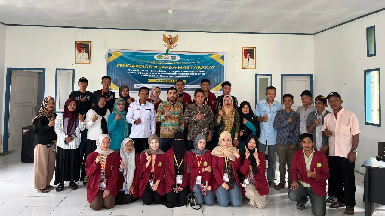 Bersama masyarakat Desa Laywo Jaya, Kecamatan Wawonii Timur, Konawe Kepulauan dalam pelaksanaan pendidikan politik. Foto: Ist.