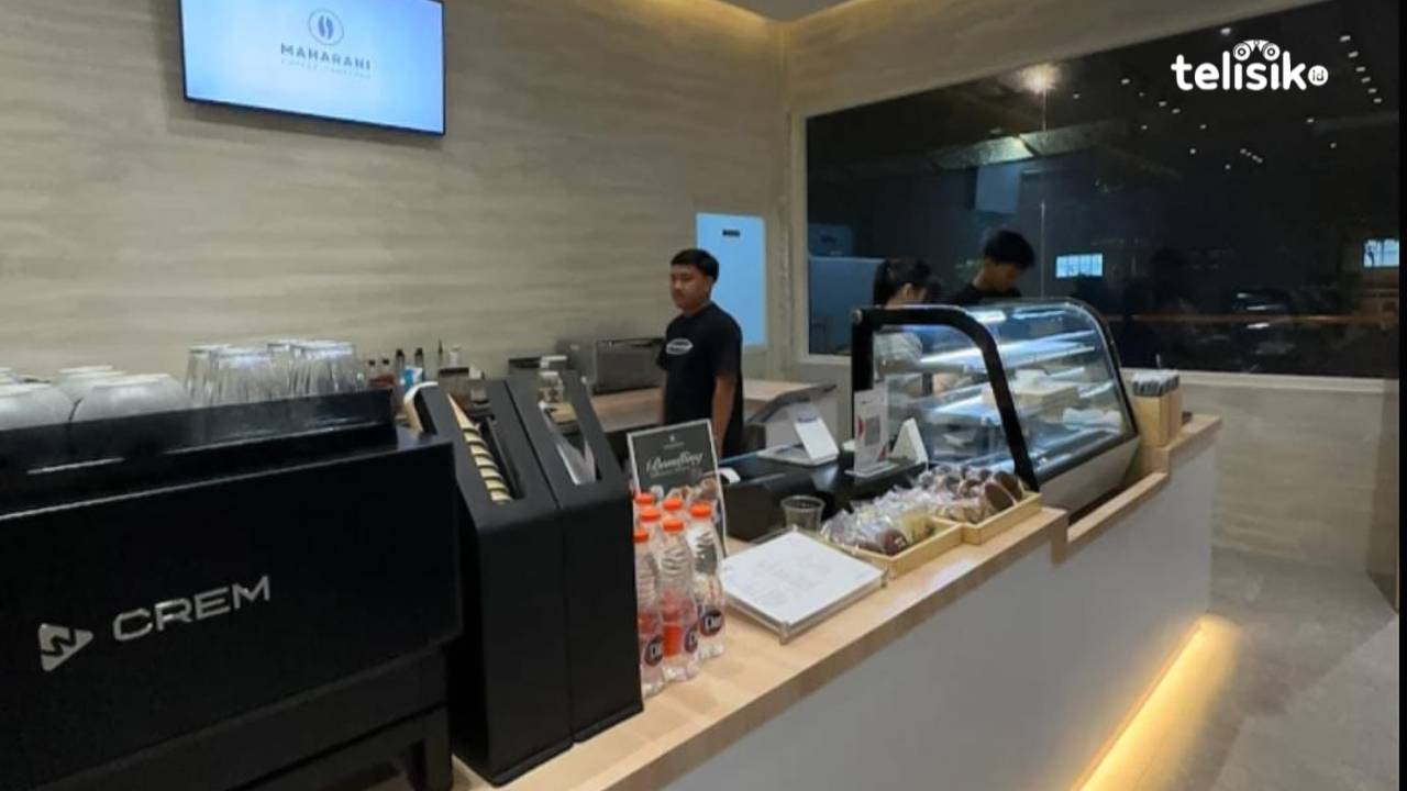 Maharani Coffe, coffe shop Kendari menyediakan layanan car was dan juga memiliki supermarket untuk berbelanja berbagai kebutuhan. Foto: Gede Suyana Sriski/Telisik.