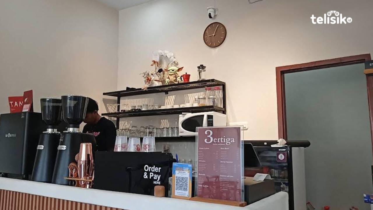 Bertiga Coffe, tempat hangout kekinian untuk anak muda Kota Kendari. Foto: Gede Suyana Sriski/Telisik.