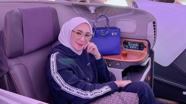 Erin membantah hidup hedon dan boros selama menjadi istri Andre Taulany. Foto: Repro Instagram @erintaulany
