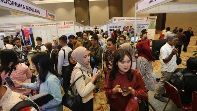 Pemerintah kembali membuka Program Magang Nasional Batch II 2025 dengan target 80 ribu peserta. Foto: Gorontalo Terkini.
