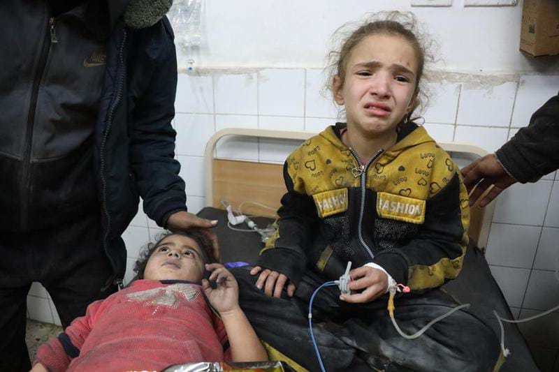 Anak-anak yang terluka dirawat di sebuah rumah sakit pascaserangan udara Israel di Gaza City pada 15 Januari 2025. Foto: Abdul Rahman Salama/Xinhua