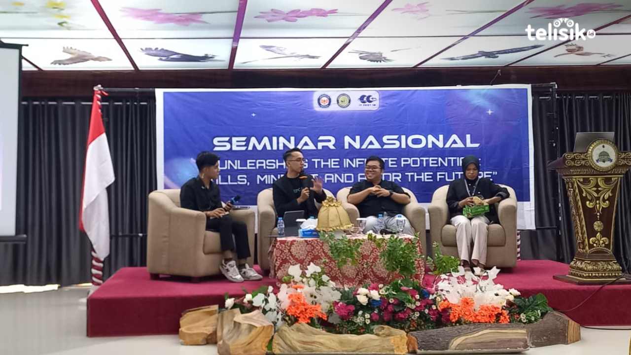 Para pemateri dalam Seminar IT Fest XVIII di Hotel Qubah 9 Kendari. Foto: Nurfadila/Telisik