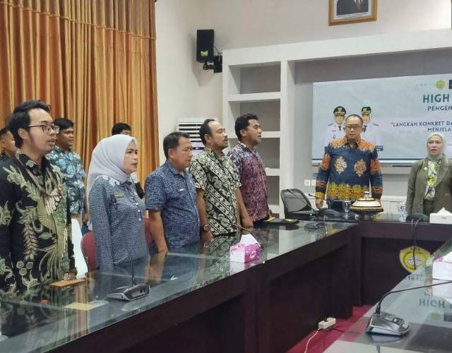 Rapat Pengendalian Inflasi bersama Wakil Walikota Baubau, Bank Indonesia, TPID serta para OPD. Foto: Ist.