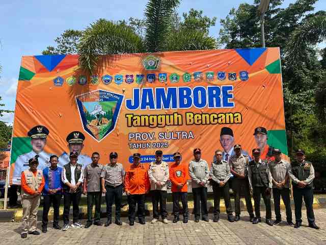 Foto bersama  saat Sekda Sultra, Asrun Lio membuka Jambore. Foto: PPID Sultra