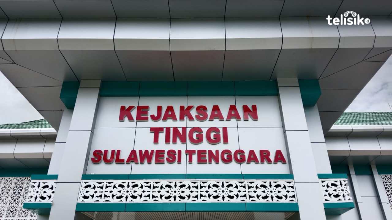 Kejaksaan Tinggi Sultra belum bersedia memberikan keterangan resmi terkait dugaan keterlibatan eks Gubenur Sultra, Ali Mazi, dalam kasus korupsi anggaran BBM pada Kantor Penghubung Sultra di Jakarta. Foto : Hamlin/Telisik.