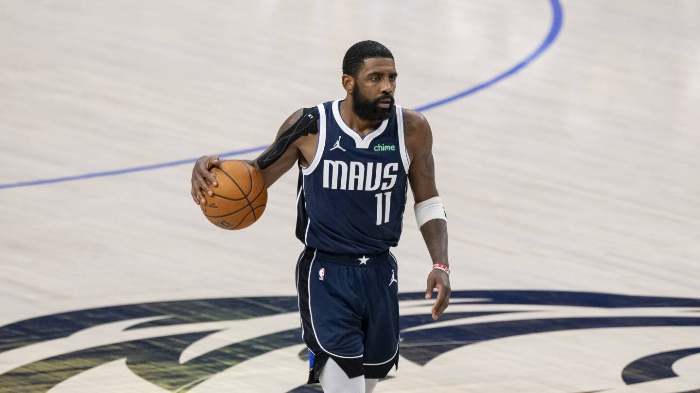 Bintang NBA Kyrie Irving bermain dalam keadaan berpuasa. Foto: Repro NBC.
