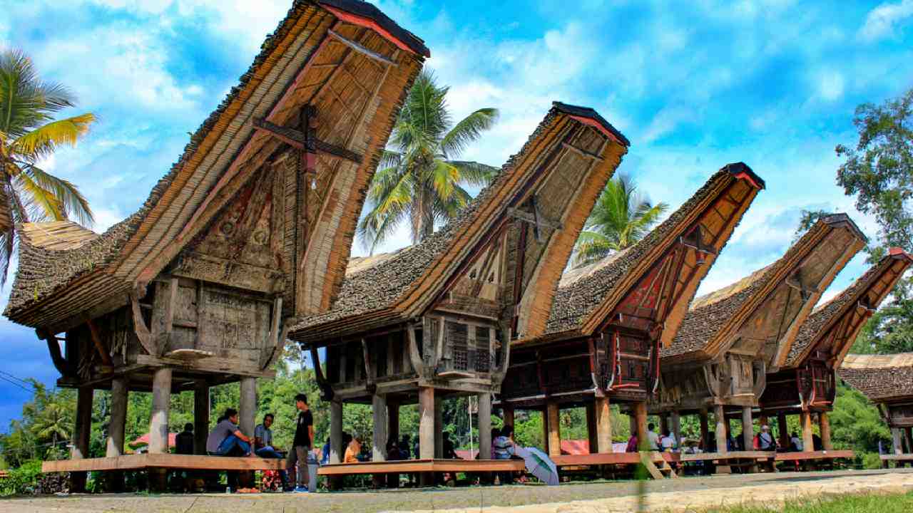 Di Toraja, Sulawesi Selatan, kisah Batitong masih hidup sebagai bagian kepercayaan leluhur yang dijaga masyarakat hingga kini. Foto: Repro Lamudi