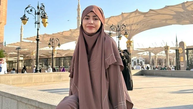 Violentina Kaif bantah tuduhan atas dirinya yang dianggap sebagai orang ketiga. Foto: Repro Instagram @violentina.kaif
