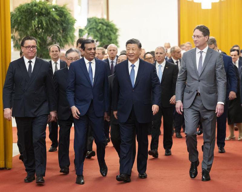 Presiden China Xi Jinping bertemu dengan perwakilan komunitas bisnis internasional di Balai Agung Rakyat di Beijing, ibu kota China, pada 28 Maret 2025. Foto: Huang Jingwen/Xinhua