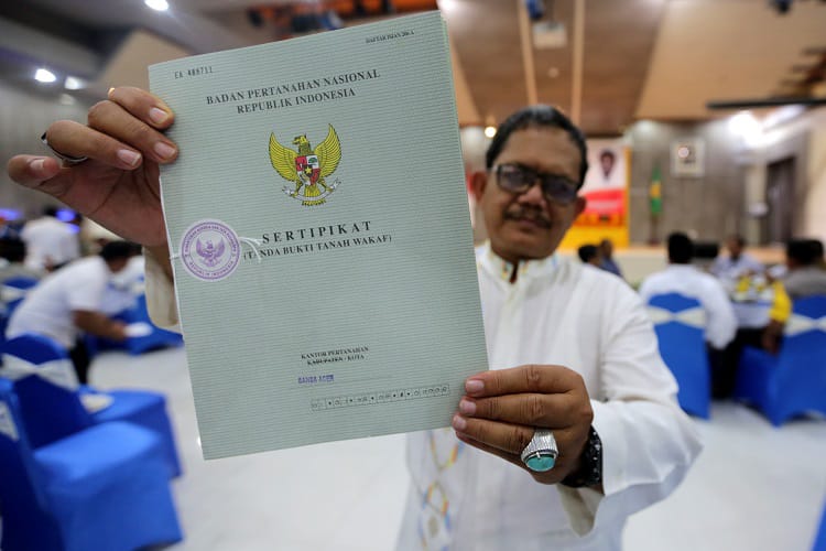 Mengurus balik nama sertifikat tanah tanpa notaris atau PPAT dapat dilakukan mandiri dengan biaya resmi BPN. Foto: Repro Gesuri.
