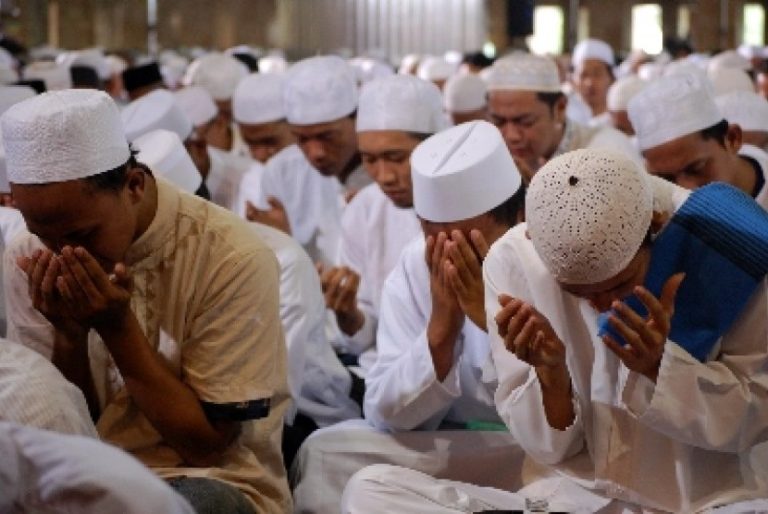 Bulan Rajab menjadi salah satu dari empat bulan yang dimuliakan Allah SWT. Foto: Repro Darussalam.id