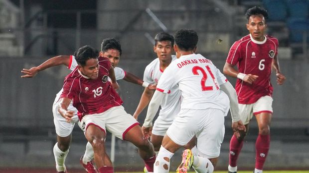 Timnas Indonesia U-22 gagal melaju ke semifinal meski menang telak 3-1 atas Myanmar pada laga terakhir Grup C SEA Games 2025. Foto: Repro Antara.