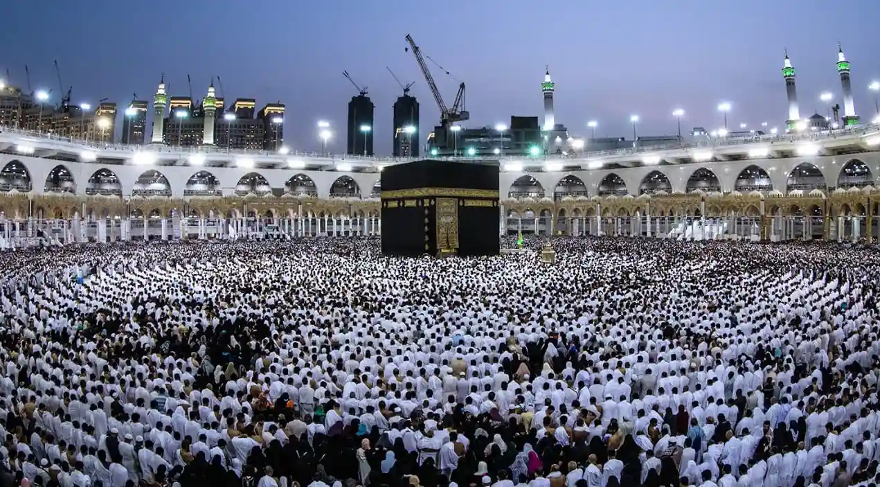 Arab Saudi melarang anak di bawah 12 tahun ikut haji 2026 demi mengurangi risiko kesehatan ekstrem. Foto: Repro Mabruk.