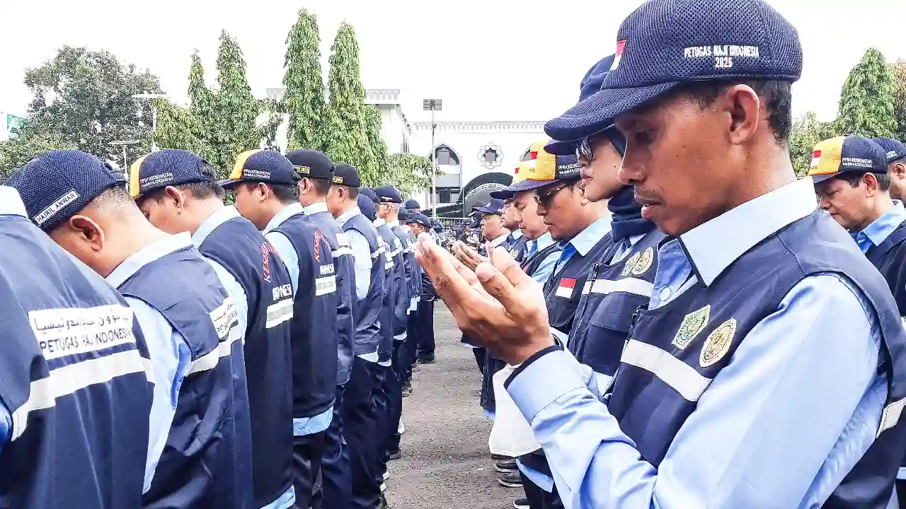 Tes Seleksi Petugas Haji 2026 resmi dimulai dengan rangkaian tahapan ketat dari pendaftaran hingga pengumuman kelulusan akhir. Foto: Repro Kompas.