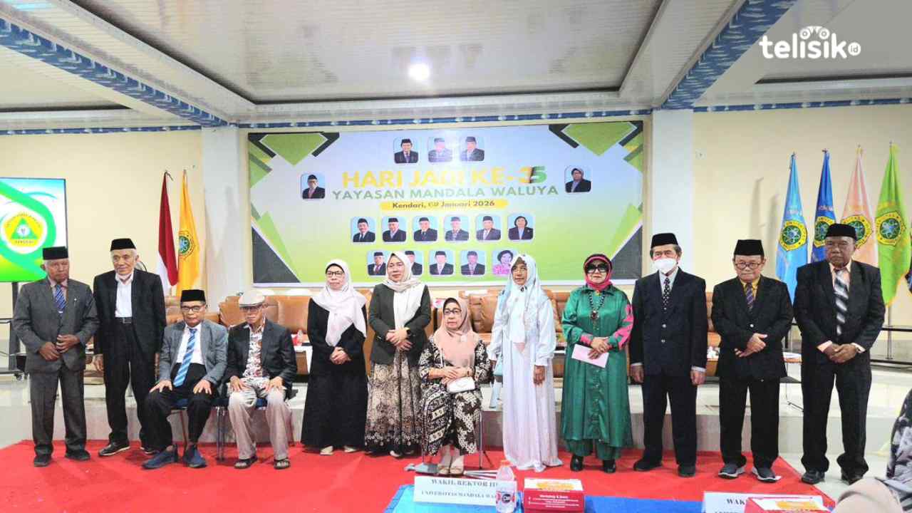 Para pendiri Yayasan Mandala Waluya di HUT ke-35, Sabtu (10/1/2026). Foto: Ana Pratiwi/Telisik