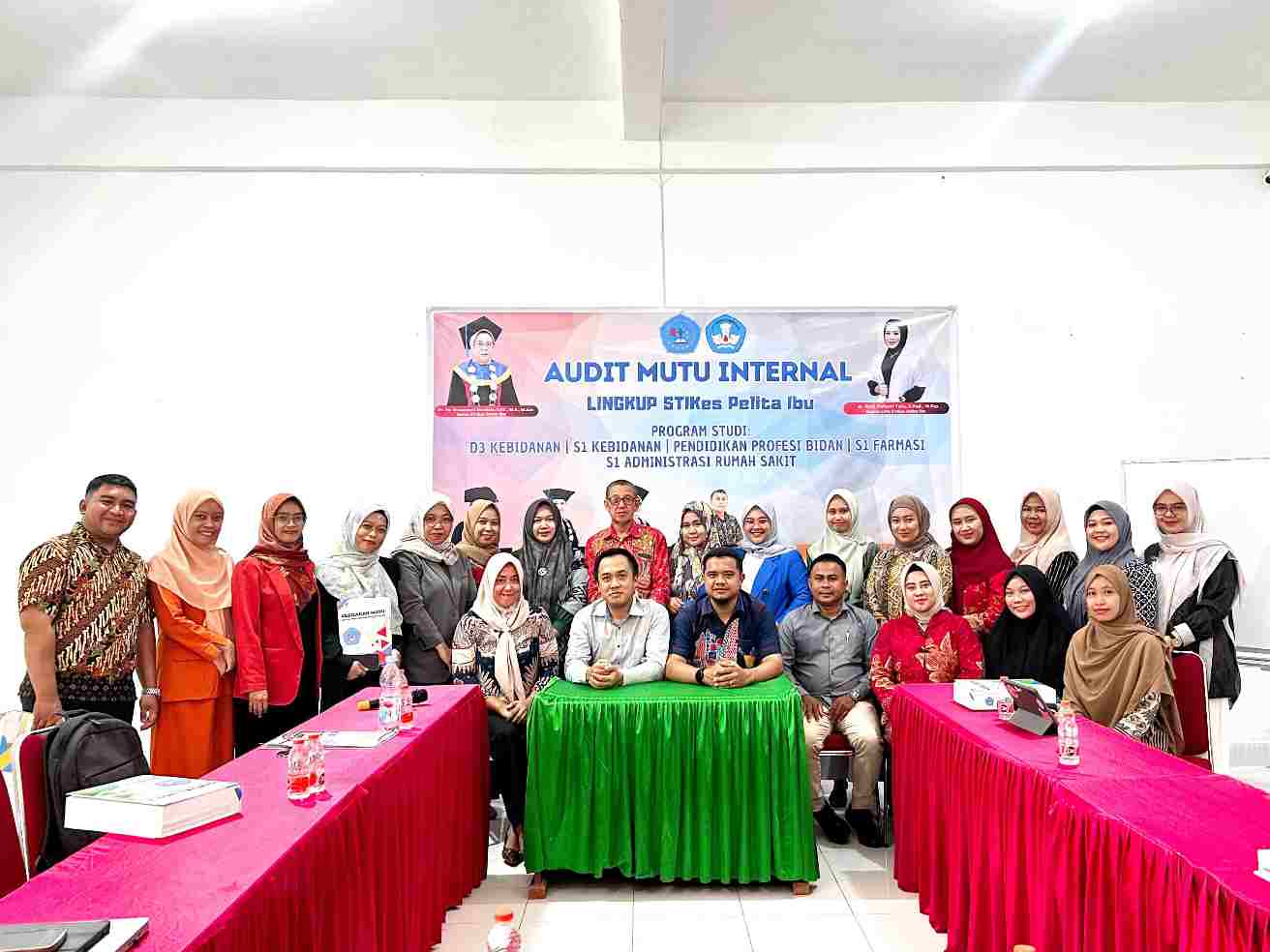 Audit mutu internal lingkup STIKes Pelita Ibu Kendari. Foto: Ist.