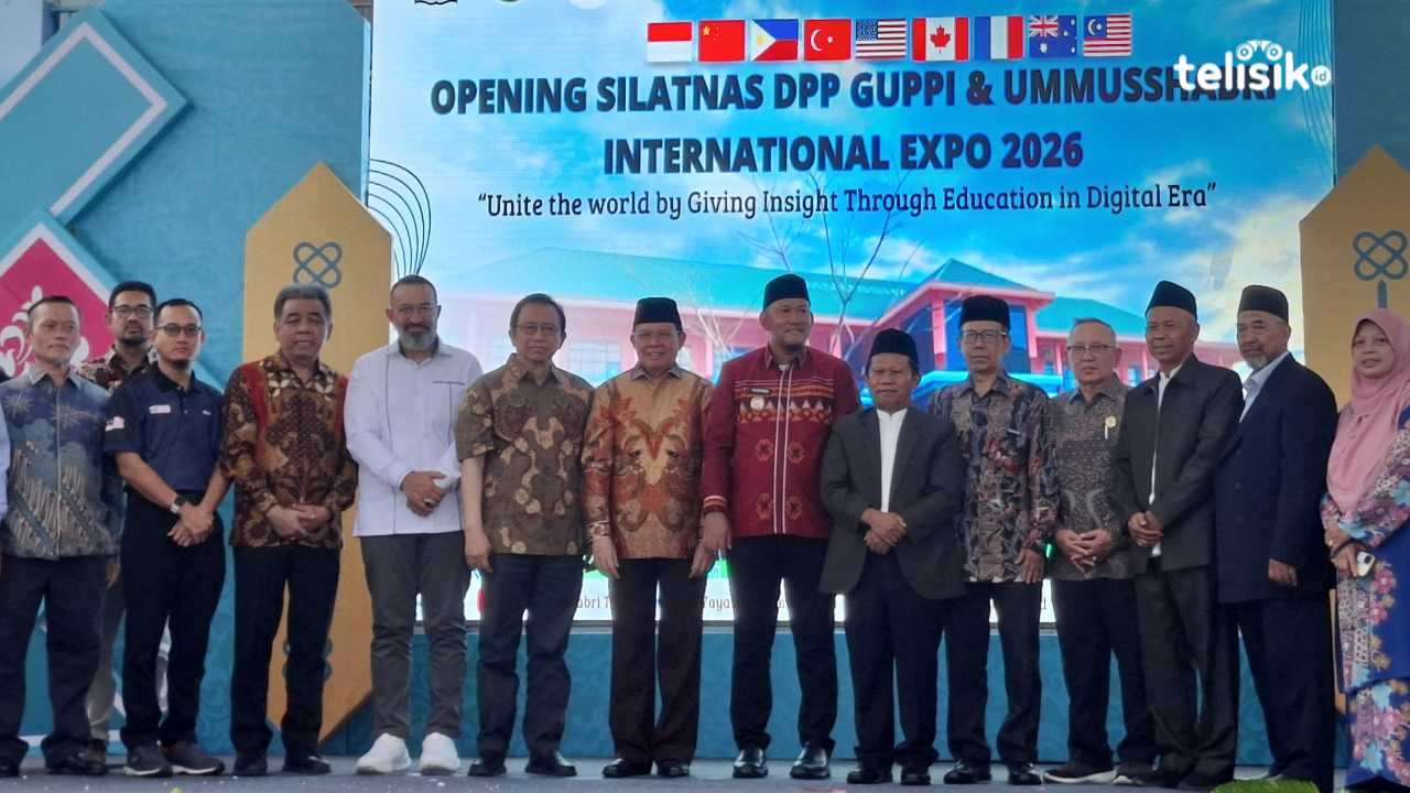 Pembukaan Expo Internasional yang diselenggarakan oleh Ummusshabri Kendari, Jumat (9/1/2026). Foto: Erni Yanti/Telisik