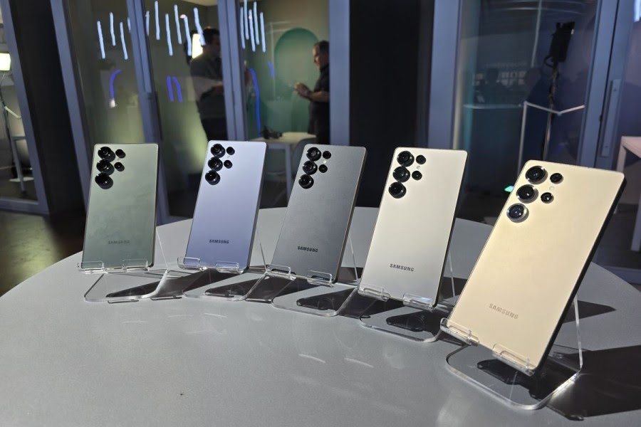 HP Samsung Galaxy S25 mengalami penurunan harga jelang peluncuran S25 bulan depan. Foto: Repro wartakini.