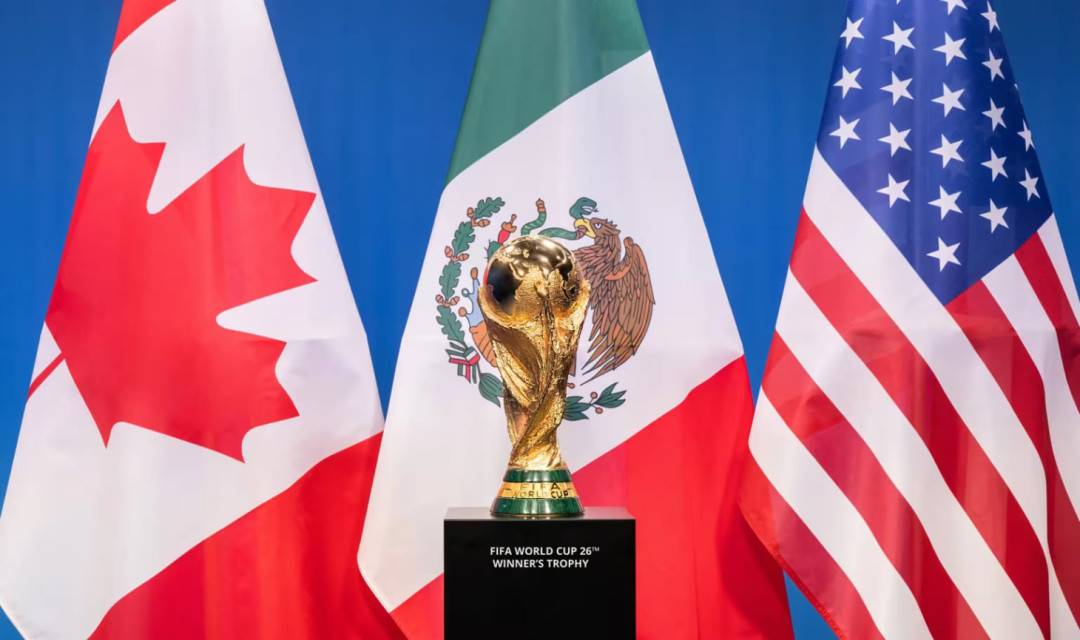 Desakan pencabutan status tuan rumah Piala Dunia 2026 dari Amerika Serikat menguat, dipicu kebijakan visa Presiden Donald Trump. Foto: Repro TVRI.