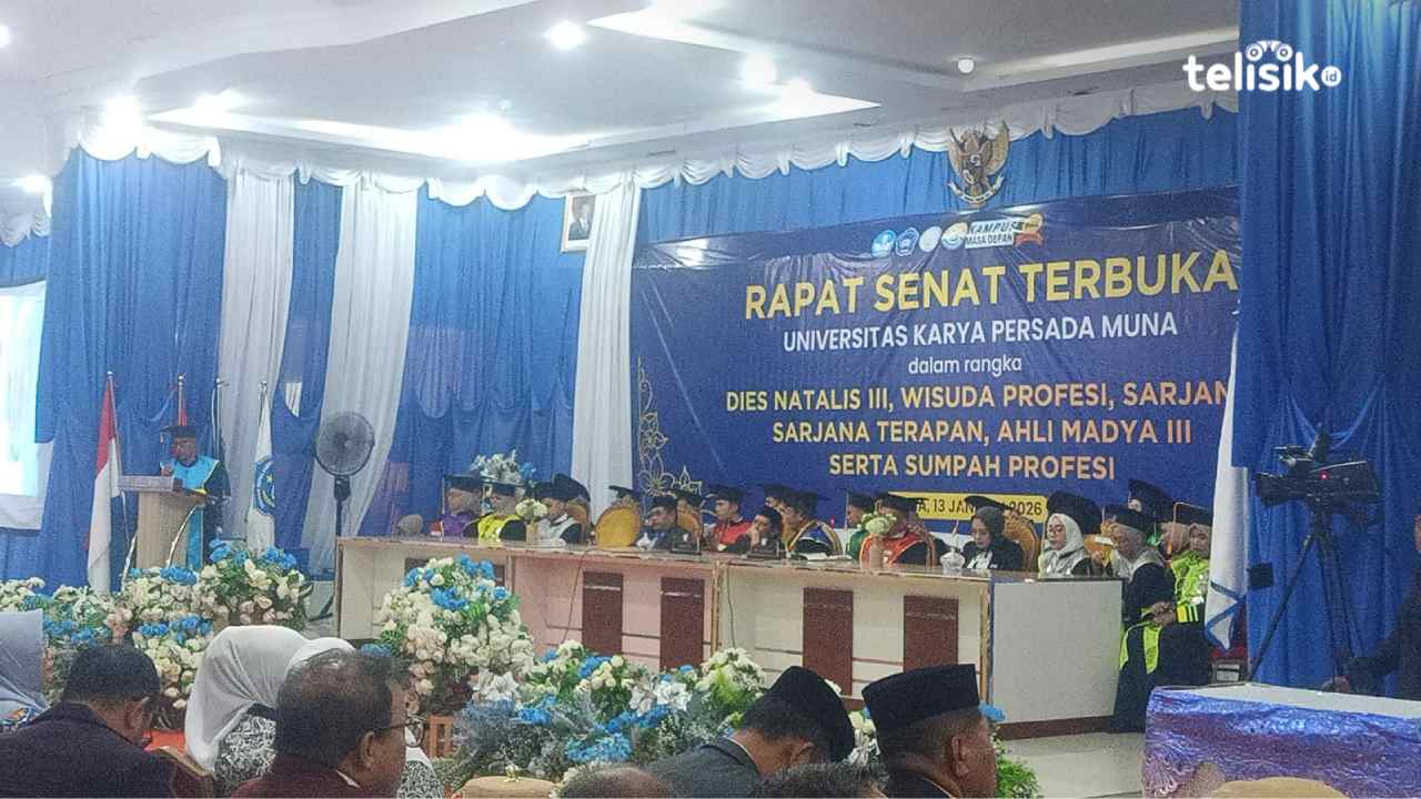 Prosesi wisuda 78 mahasiswa UKPM, Selasa (13/1/2026). Foto: Sunaryo/Telisik