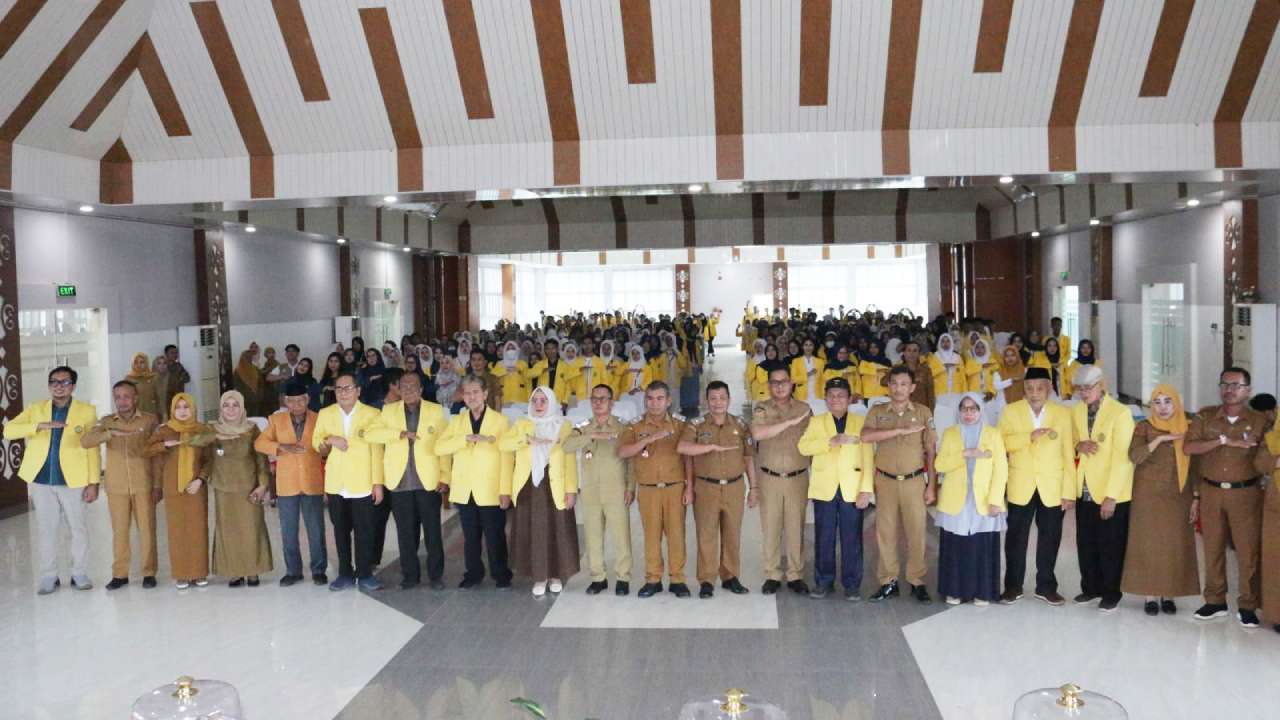 Penerimaan KKN Tematik UMW Kendari oleh Pemkab Konsel di Auditorium Kantor Bupati, Senin (2/2/2026). Foto: Humas UMW