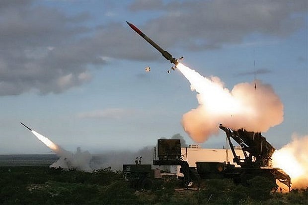 Iran dan Amerika saling klaim tentang rudal balistik mereka menggunakan teknologi AI. Foto: Repro US Army