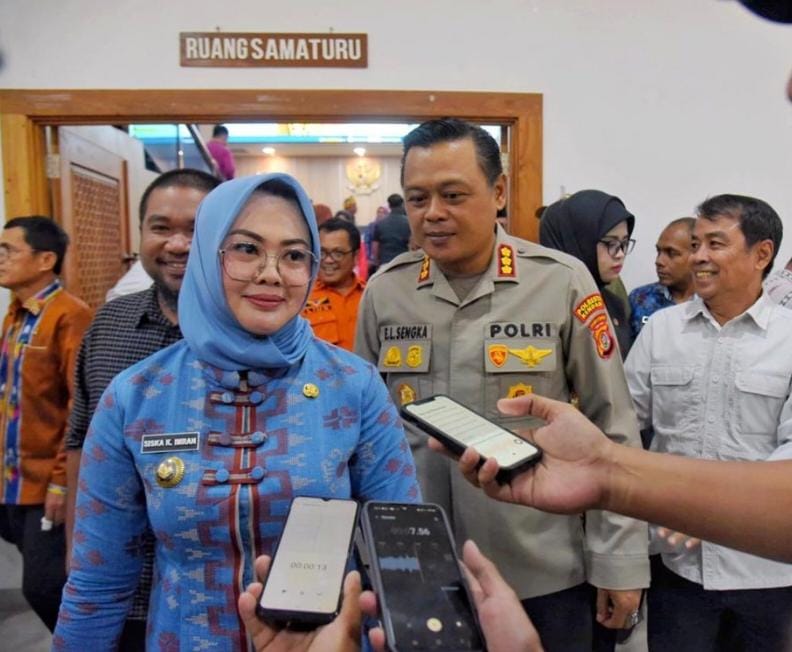  Wali Kota Kendari, Siska Karina Imran, saat diwawancarai awak media, Kamis (26/3/2026). Ist.