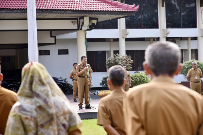 Pemerintah memastikan gaji ke-13 ASN 2026 cair Juni langsung ke rekening penerima. Foto: Repro Pemkab Kotawaringin Barat