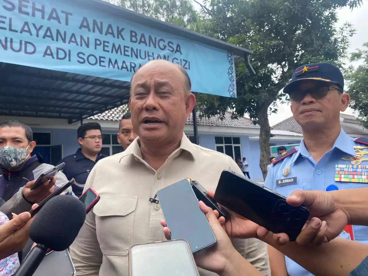 Dadan Hindayana menegaskan gaji SPPG tetap meski penyaluran program MBG disesuaikan lima hari. Foto: Repro Solopos