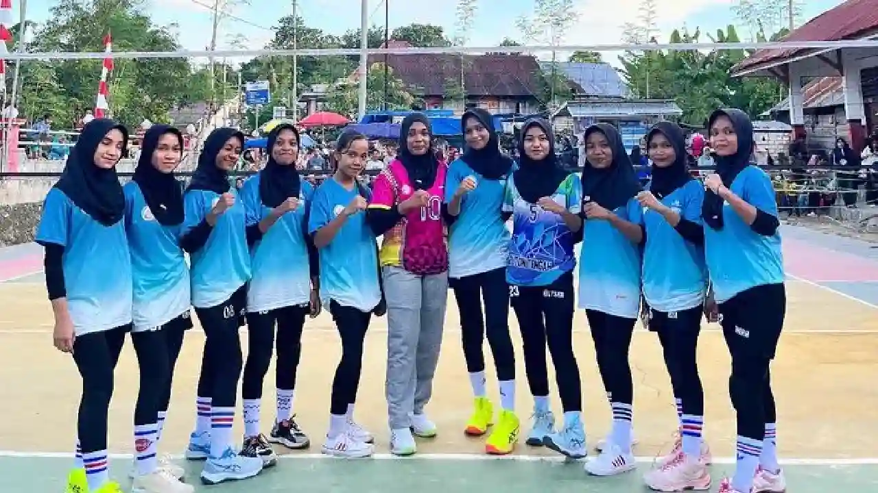 Turnamen voli Bintang Muda Cup III kembali digelar, mempertemukan klub terbaik Buton Tengah dalam ajang pembinaan atlet lokal. Foto: Ist.