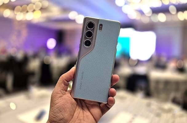 TECNO Camon 40 Pro 5G menjadi pilihan menarik di segmen pasar menengah atas. Foto: Repro GSMArena