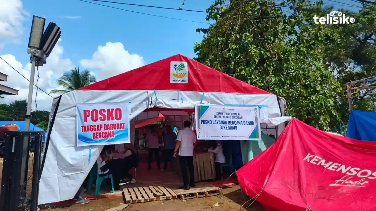 Posko bantuan dari Sentra Meohai di bantaran Sungai Wanggu. Foto: Gede Suyana Riski/Telisik