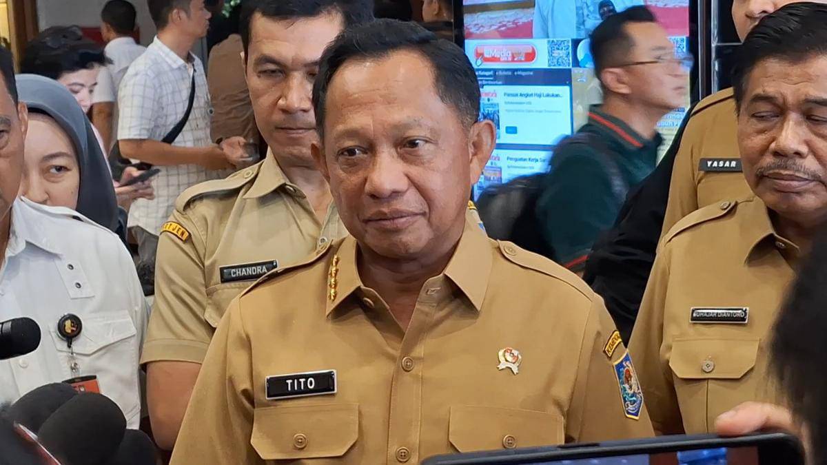 Mendagri, TitoKarnavian, meminta kepala daerah mengutamakan efisiensi anggaran agar PPPK tidak dirumahkan. Foto: Repro Finnews