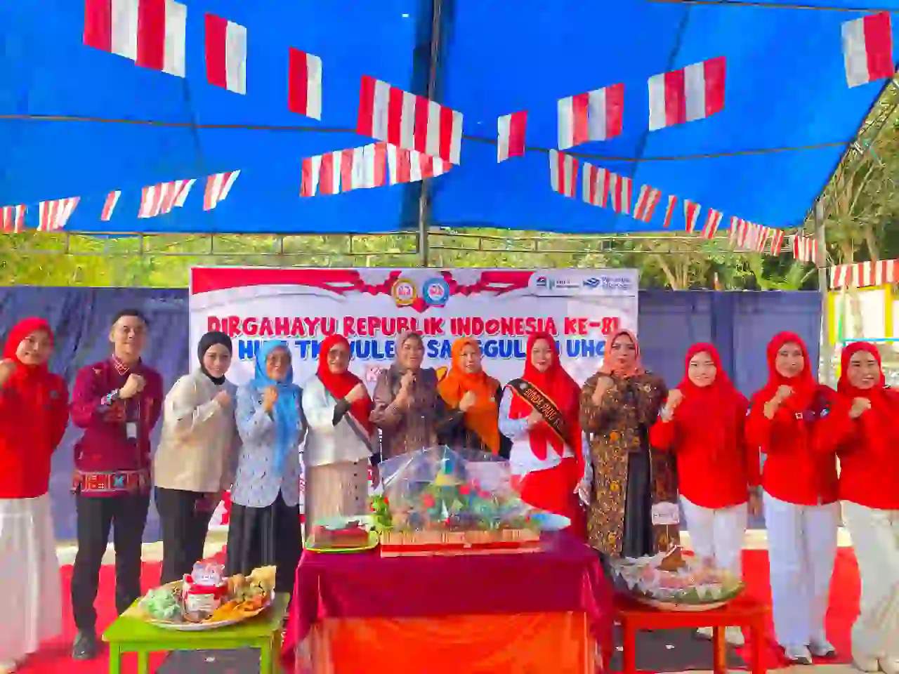 BPR Bahteramas Kendari memperkuat kemitraan dengan mendukung perayaan HUT RI di TK Wulele Sanggula melalui sponsor hadiah perlombaan. Foto: Ist.