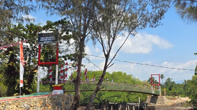 Jembatan Perintis Garuda resmi digunakan, membuka akses baru bagi warga Ulu Sawa dan sekitarnya. Foto: Ist.