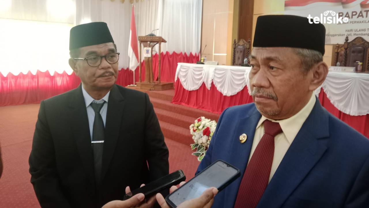 Bupati Muna, Bachrun Labuta bersama Wabup, La Ode Asrafil Ndoasa akan melunasi utang Pemkab. Foto: Sunaryo/Telisik