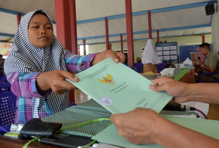 PTSL 2026 memudahkan masyarakat membuat sertifikat tanah gratis dengan syarat dan biaya tertentu. Foto: Repro Metrotvnews