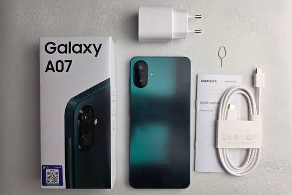 Samsung A07 menjadi salah satu pilihan yang cocok bagi customer yang mencari HP satu jutaan. Foto: Repro Kompas 